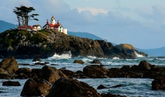 battery-point-lighthouse-500x297
